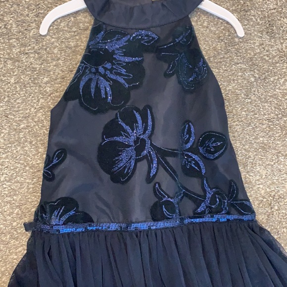 Very pretty girls dress - Picture 4 of 5